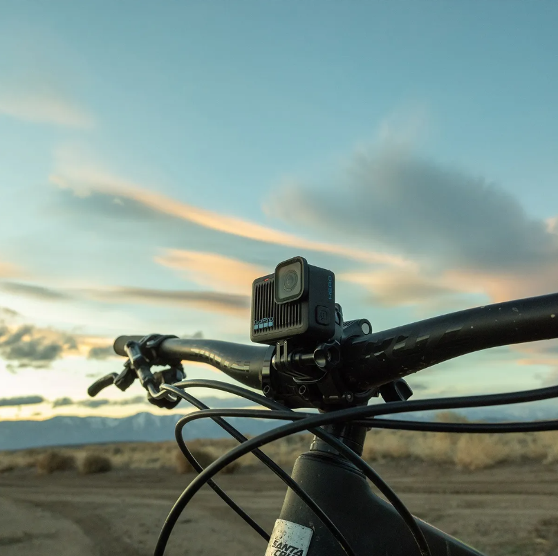 Cámara GoPro Hero 4K – 12MP, Slow Motion, Pantalla Táctil, Resistente al Agua